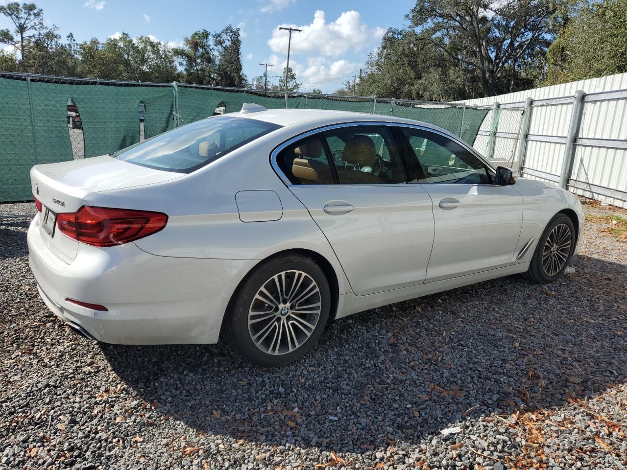 2019 BMW 5er VIN WBAJE5C59KG919156 Copart auction photo, water/flood damage thumbnail 3