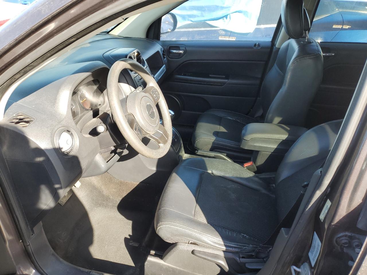 2015 Jeep Compass VIN 1C4NJCBA0FD264850 Copart auction photo, vandalism damage thumbnail 7