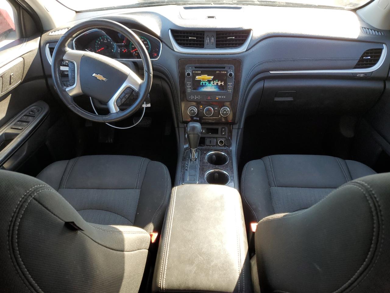 2015 Chevrolet Traverse VIN 1GNKRGKD7FJ124672 Copart auction photo, front end damage thumbnail 8