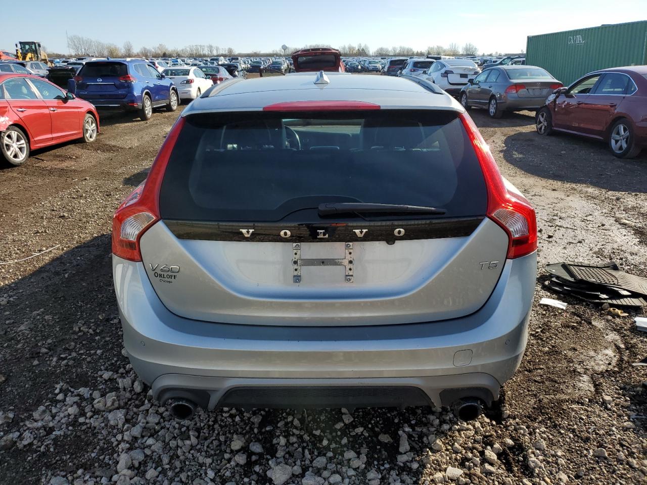 2018 Volvo V60 VIN YV140MEL5J2379492 Copart auction photo, front end damage thumbnail 6