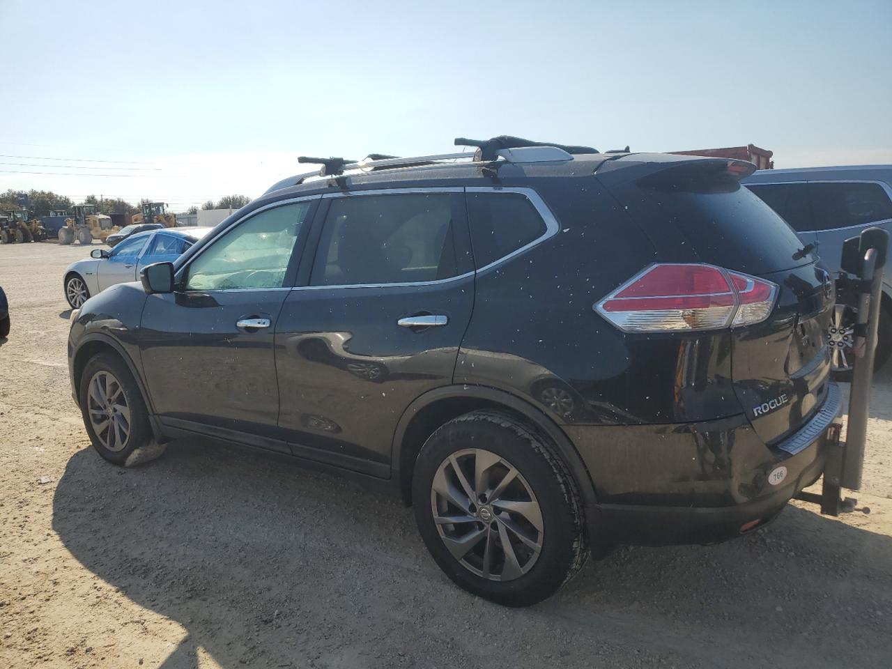 2016 Nissan Rogue VIN 5N1AT2MV5GC772740 Copart auction photo, water/flood damage thumbnail 2