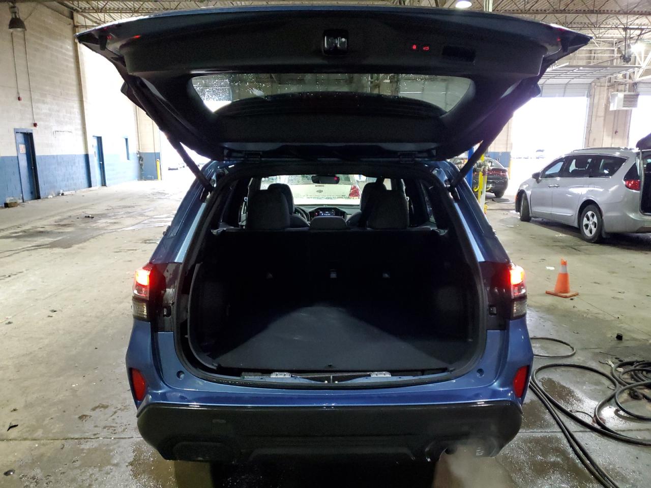2025 Subaru Forester VIN JF2SLDDC7SH441867 Copart auction photo, side damage thumbnail 6