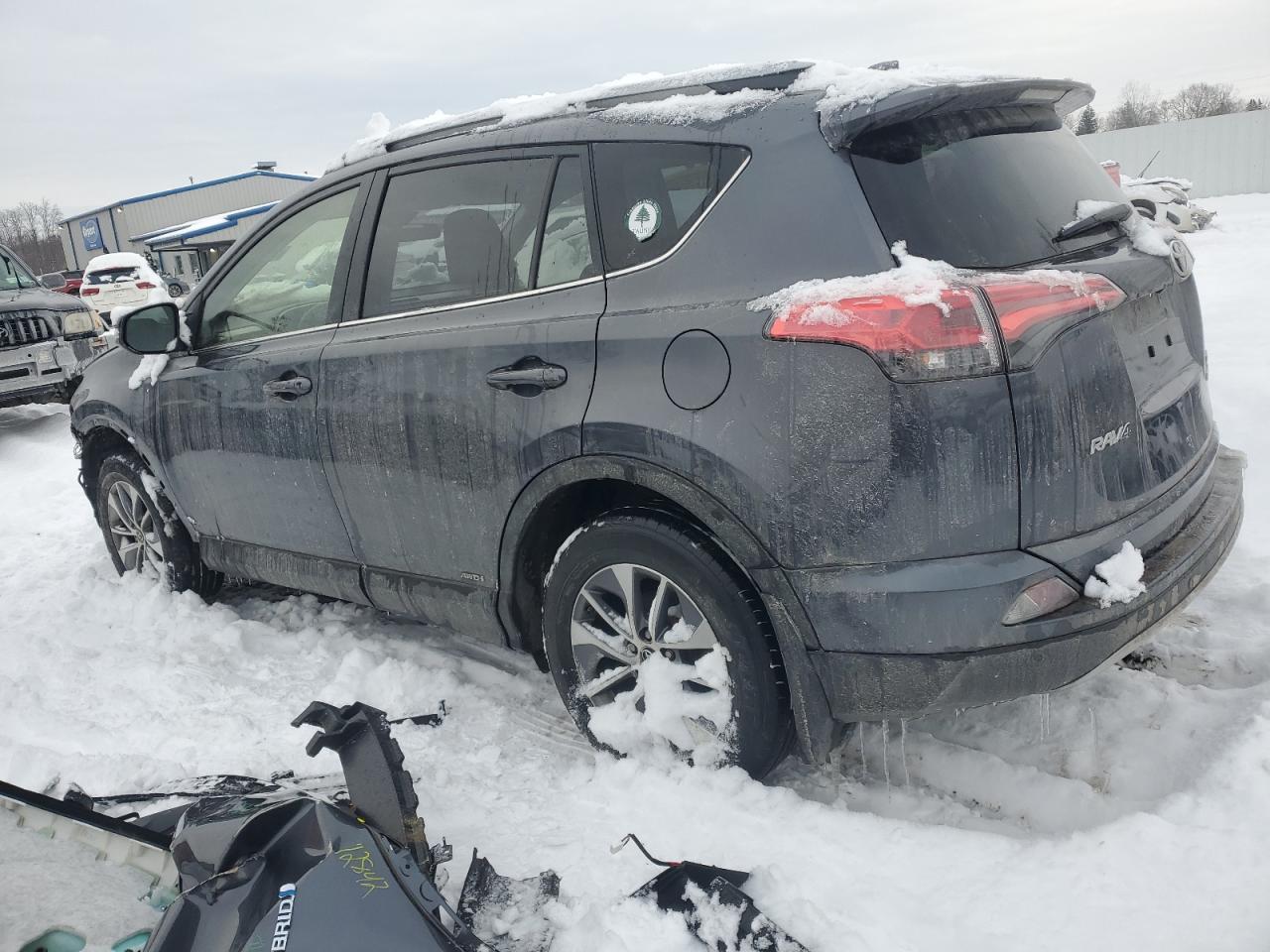 2018 Toyota RAV 4 VIN JTMRJREV0JD240933 Copart auction photo, front end / side damage thumbnail 2