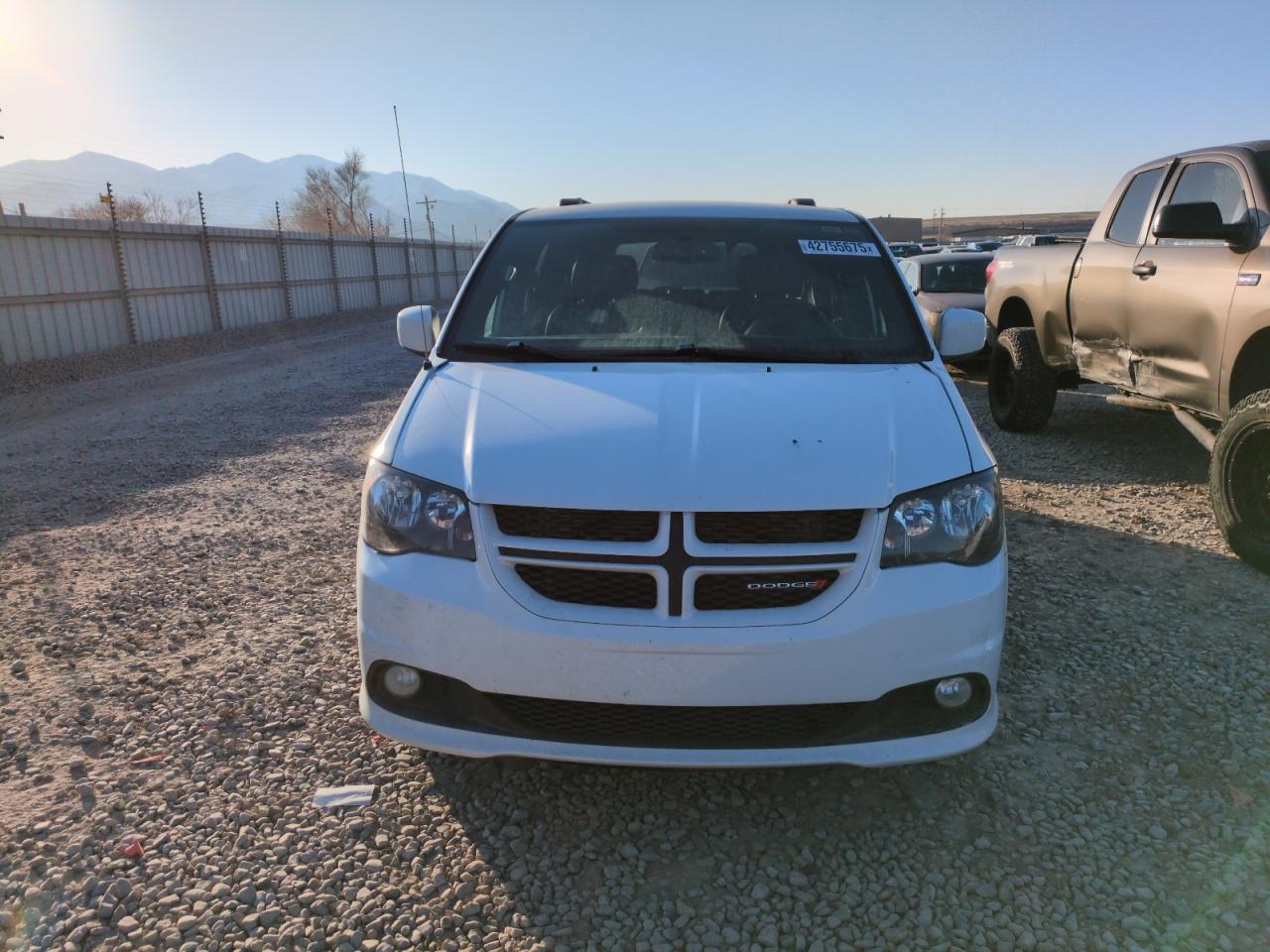 2017 Dodge Caravan VIN 2C4RDGEG5HR717490 Copart auction photo, mechanical damage thumbnail 5