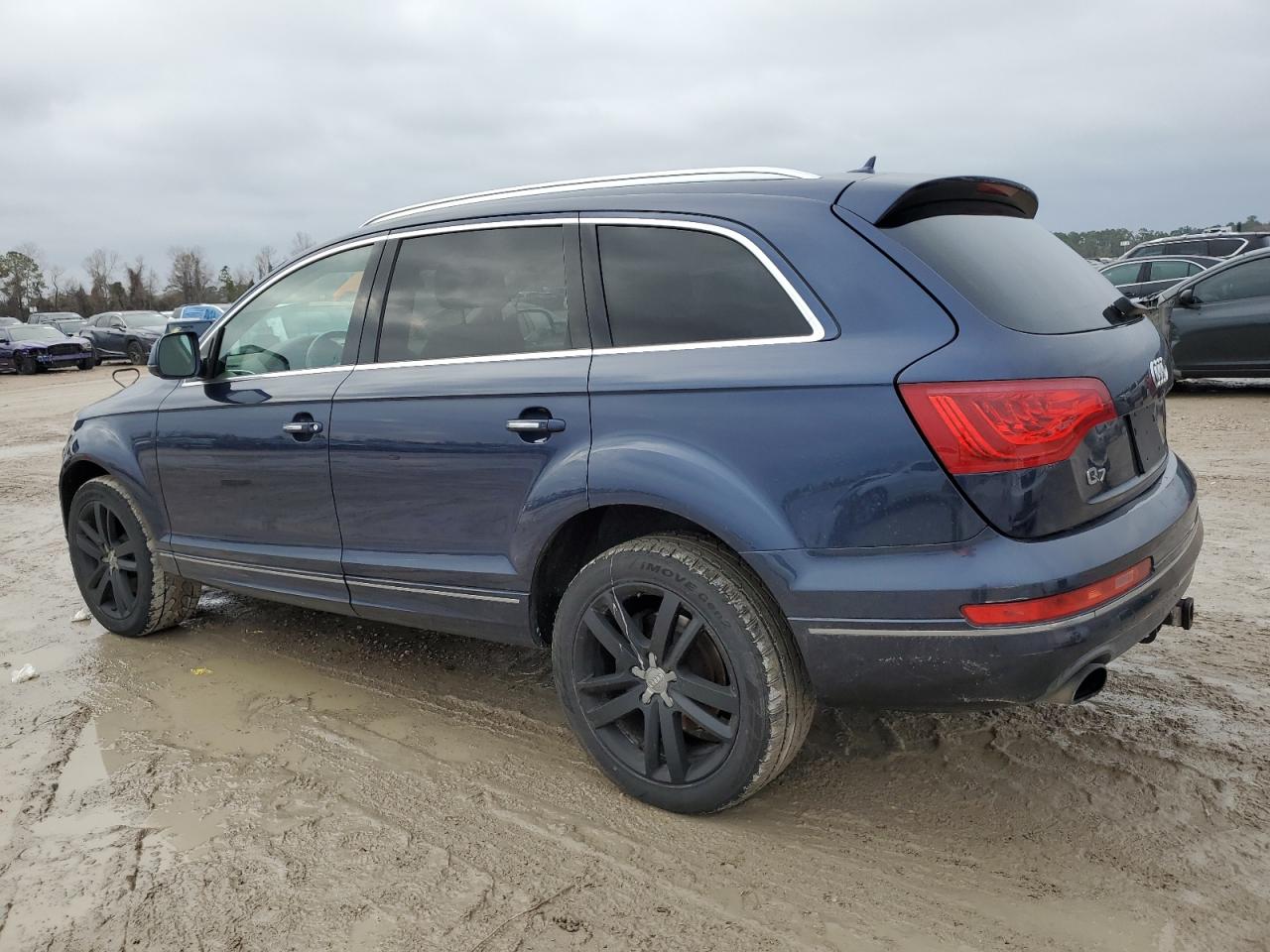 2015 Audi Q7 VIN WA1LGAFE9FD009776 Copart auction photo, minor dent/scratches damage thumbnail 2