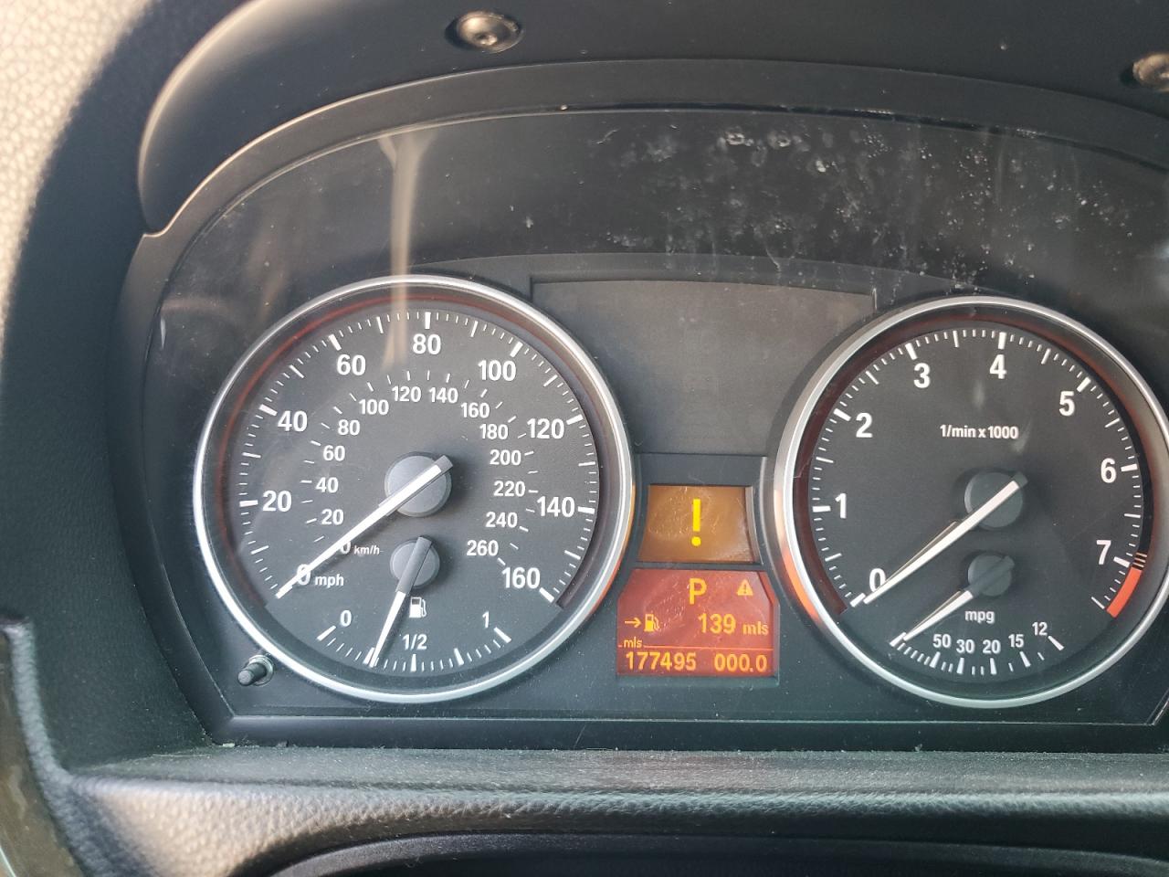 2008 BMW 3er VIN WBAVA33598K055216 Copart auction photo, rear end / front end damage thumbnail 9