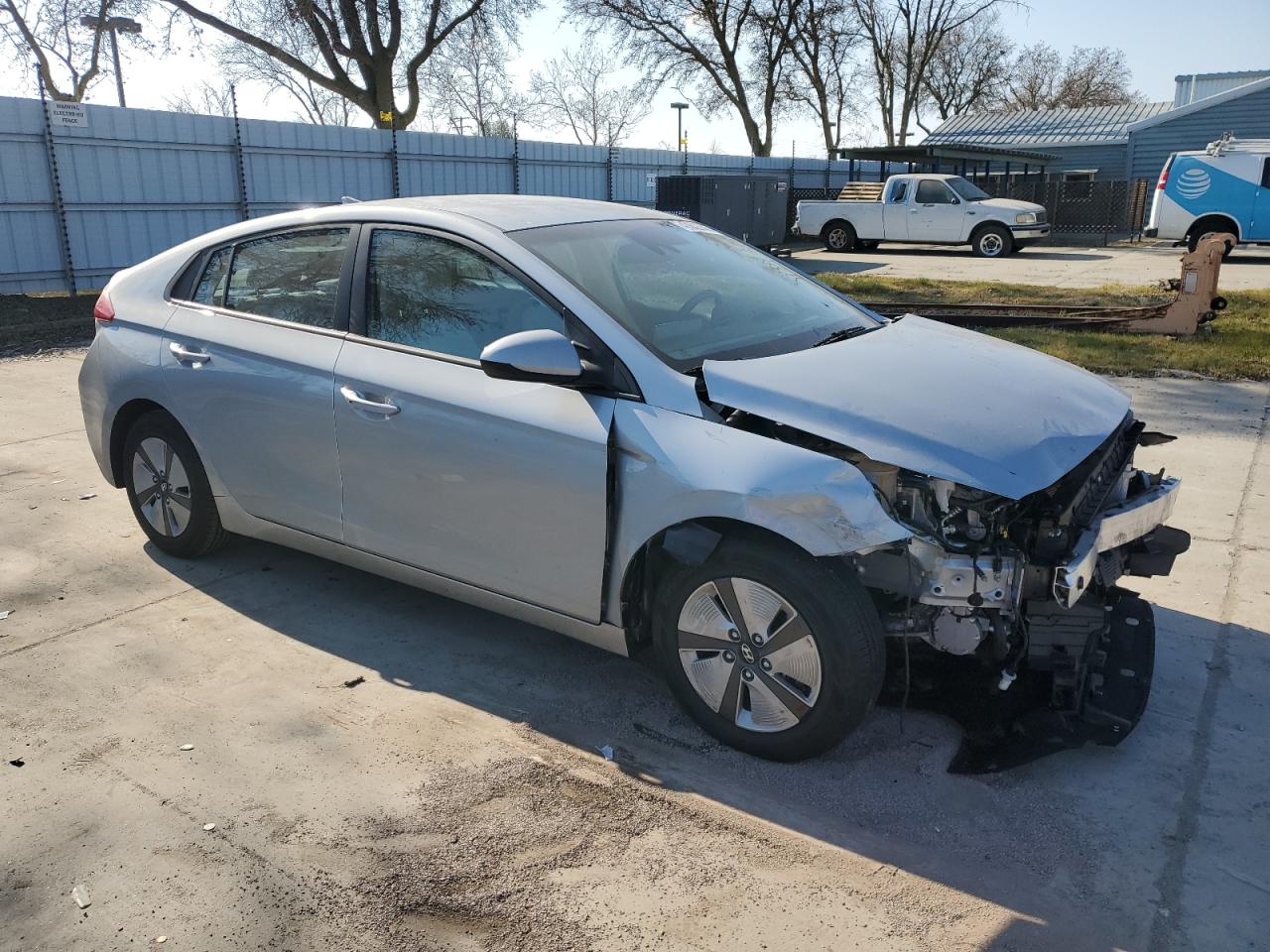 2022 Hyundai IONIQ VIN KMHC65LC8NU281734 Copart auction photo, front end damage thumbnail 4