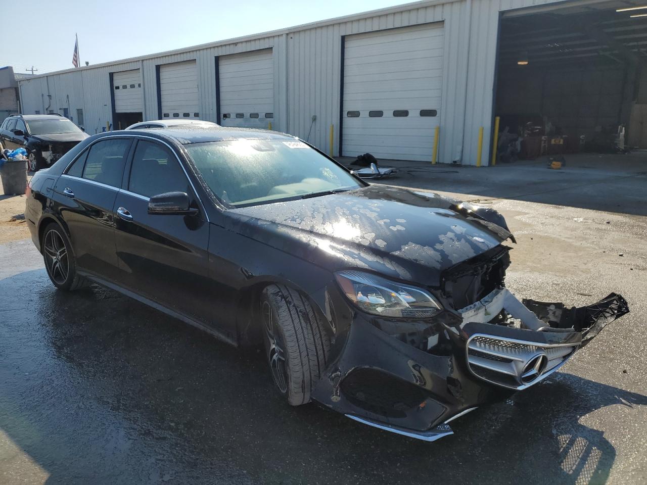 2014 Mercedes-Benz E-klasse VIN WDDHF5KB4EA922744 Copart auction photo, front end damage thumbnail 4