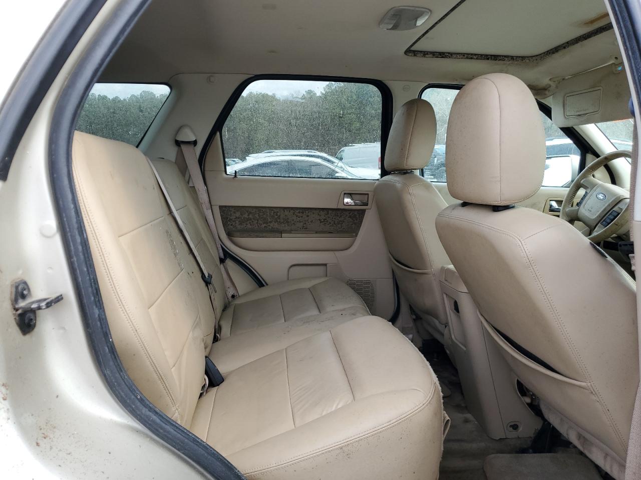 2011 Ford Escape VIN 1FMCU0EGXBKB28496 Copart auction photo, mechanical / minor dent/scratches damage thumbnail 11