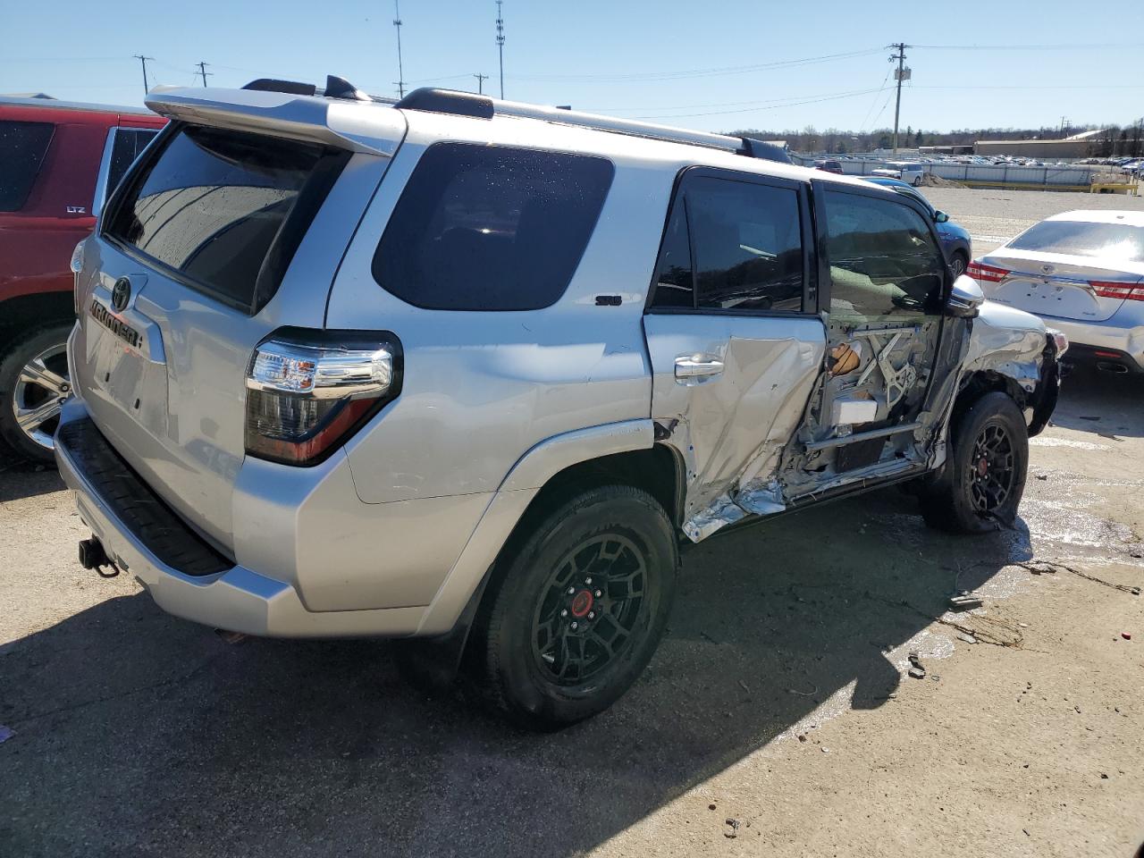 2021 Toyota 4Runner VIN JTENU5JR9M5880589 Copart auction photo, side damage thumbnail 3