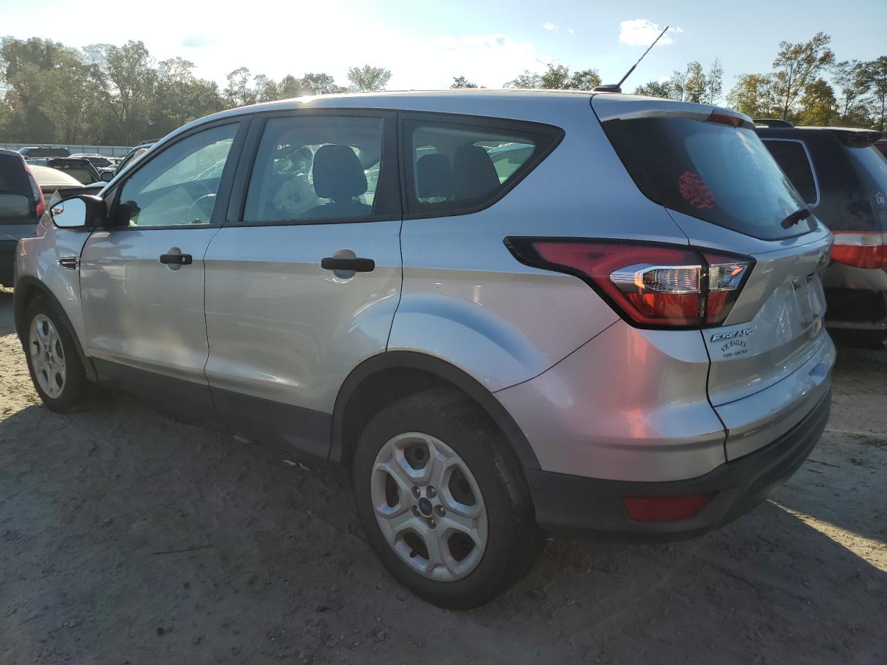2017 Ford Escape VIN 1FMCU0F7XHUE29555 Copart auction photo, front end damage thumbnail 2