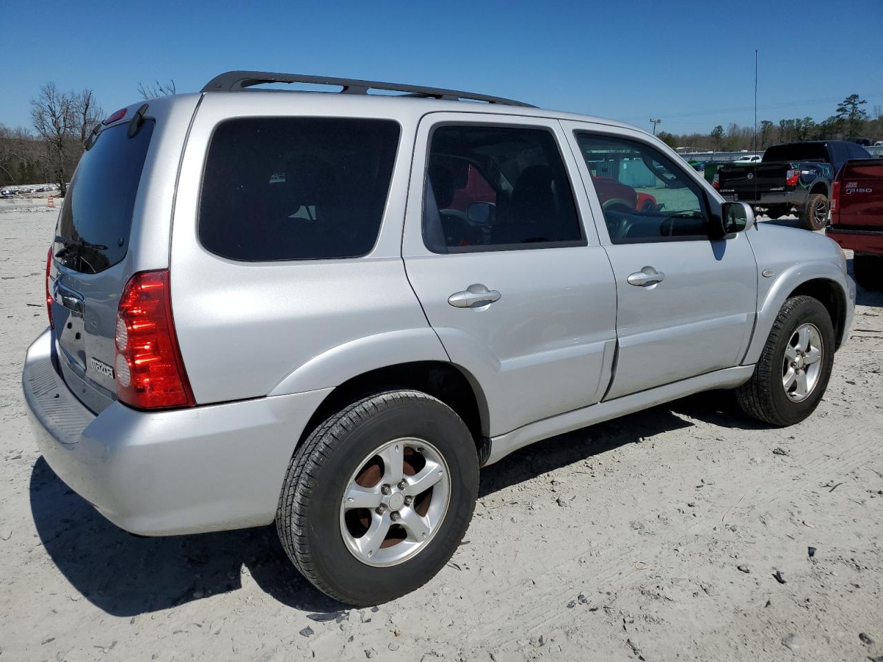 2005 Mazda Tribute VIN 4F2YZ02Z45KM61931 Copart auction photo, front end damage thumbnail 3