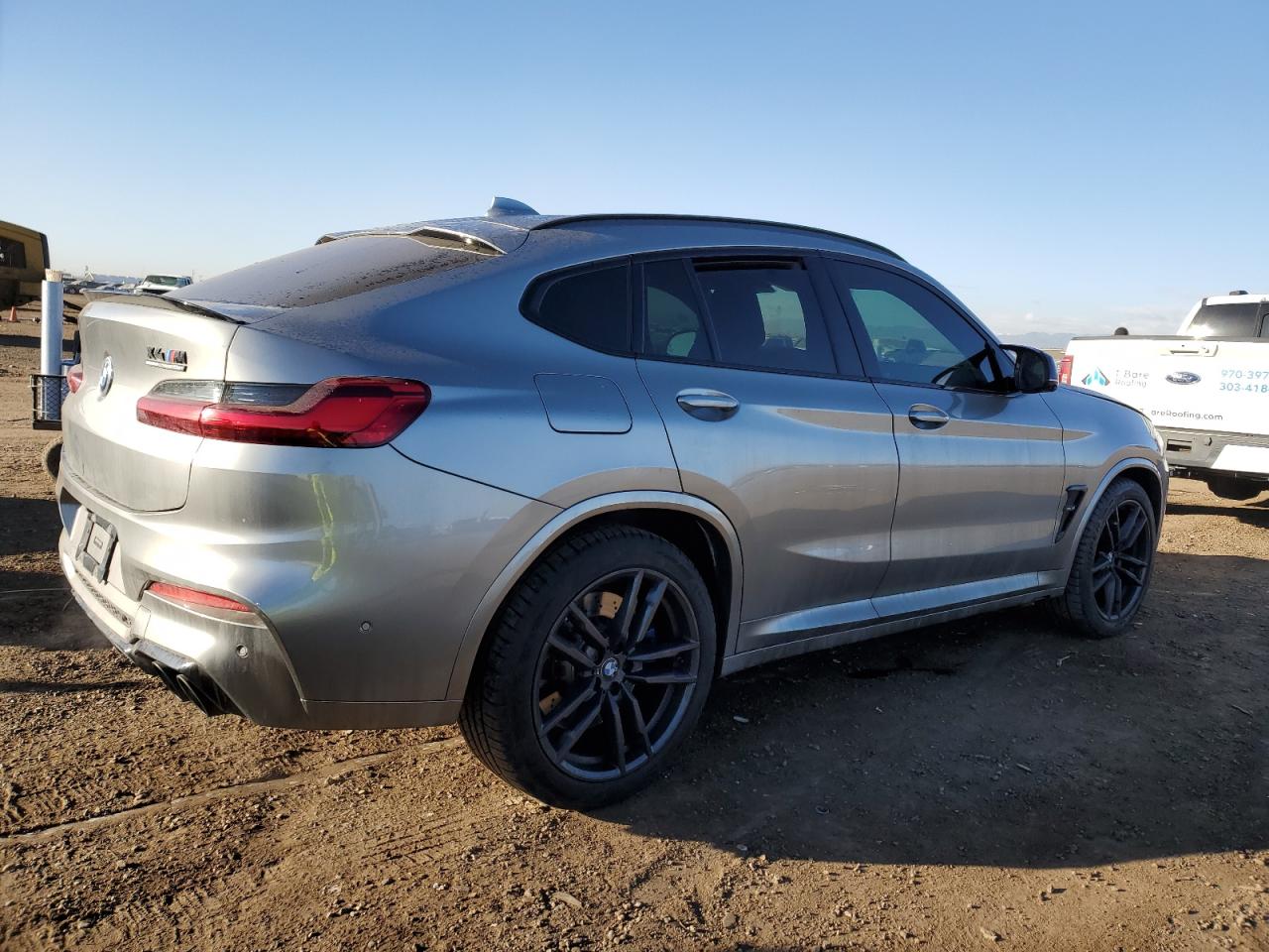 2021 BMW X4 VIN 5YMUJ0C02M9F18441 Copart auction photo, front end damage thumbnail 3