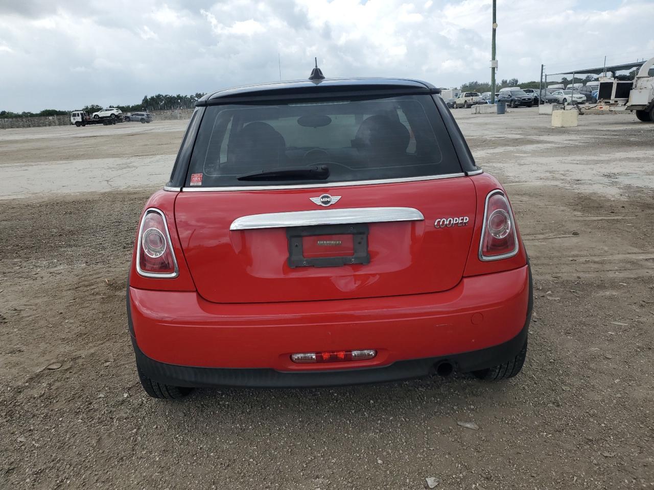 2012 MINI Cooper VIN WMWSU3C52CT368427 Copart auction photo, side / rear end damage thumbnail 6