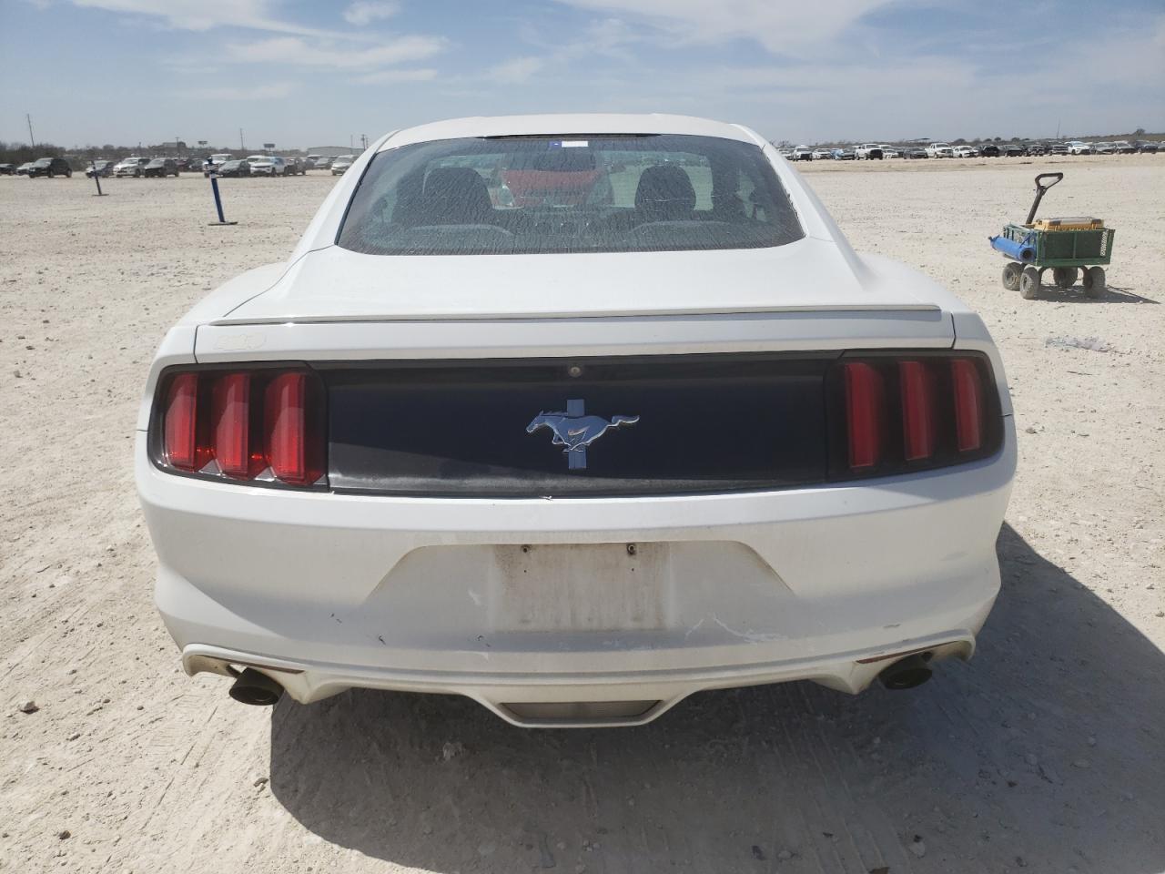 2015 Ford Mustang VIN 1FA6P8AM8F5369406 Copart auction photo, front end / side damage thumbnail 6