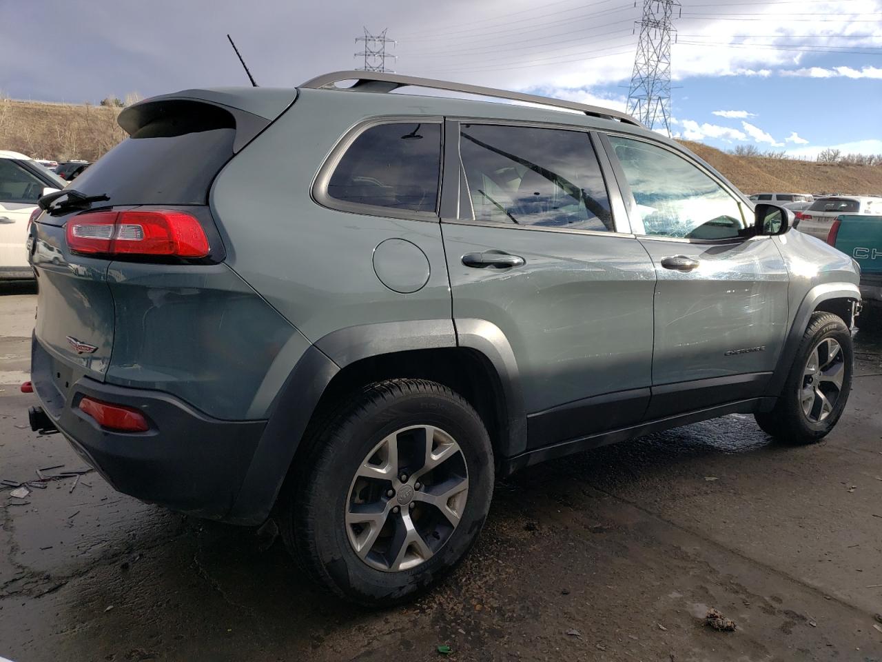 2014 Jeep Cherokee VIN 1C4PJMBS5EW301935 Copart auction photo, front end / side damage thumbnail 3