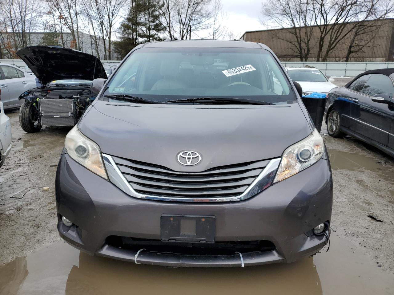 2013 Toyota Sienna VIN 5TDYK3DCXDS397643 Copart auction photo, side damage thumbnail 5