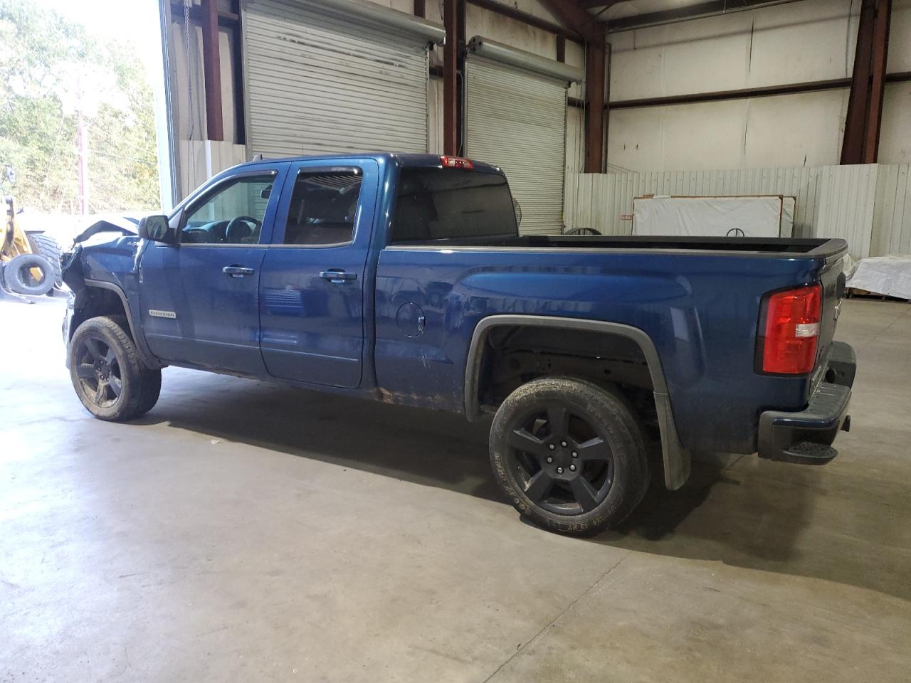 2016 GMC Sierra VIN 1GTV2LEC3GZ294763 Copart auction photo, front end / minor dent/scratches damage thumbnail 2