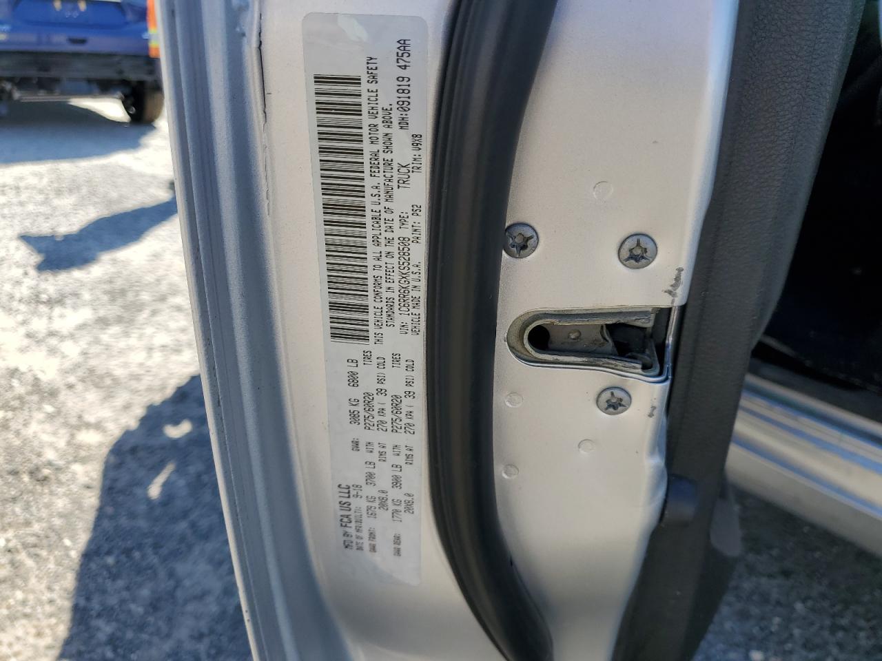 2019 RAM 1500 VIN 1C6RR6KGXKS528508 Copart auction photo, side / front end damage thumbnail 12