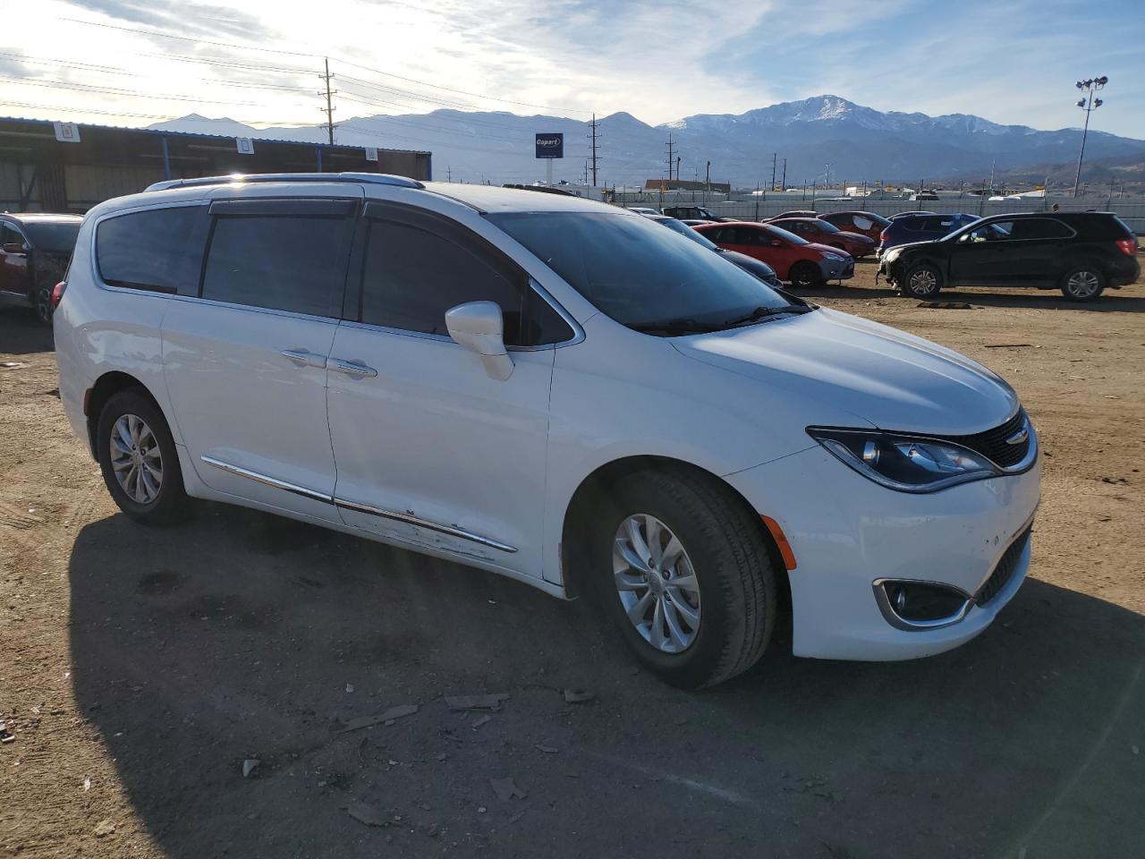 2018 Chrysler Pacifica VIN 2C4RC1EG3JR130193 Copart auction photo, hail damage thumbnail 4