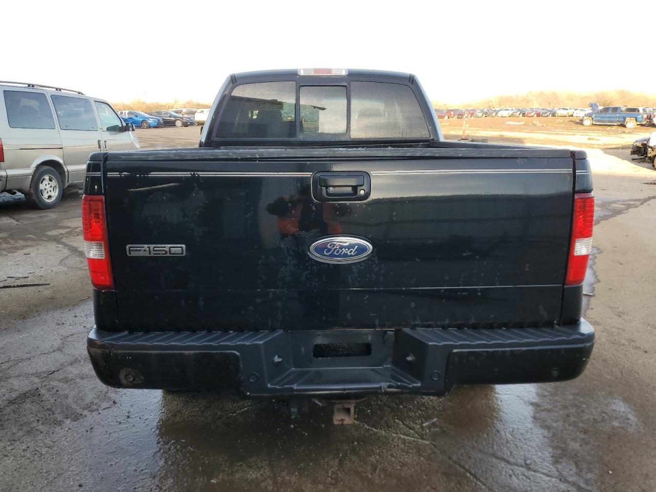 2004 Ford F-150 VIN 1FTPX14564NC27692 Copart auction photo, front end damage thumbnail 6
