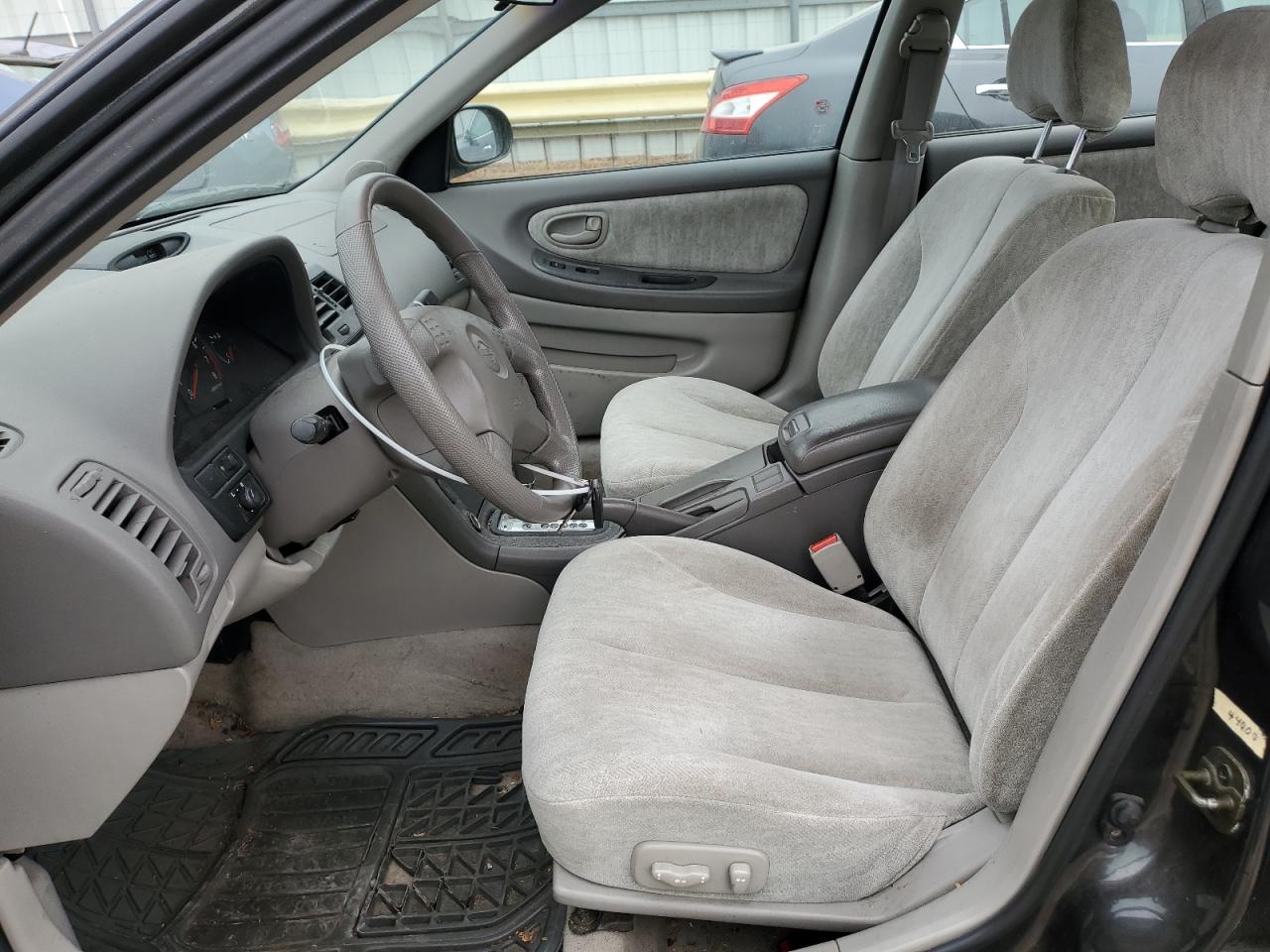 2000 Nissan Maxima VIN JN1CA31D0YT515347 Copart auction photo, front end damage thumbnail 7