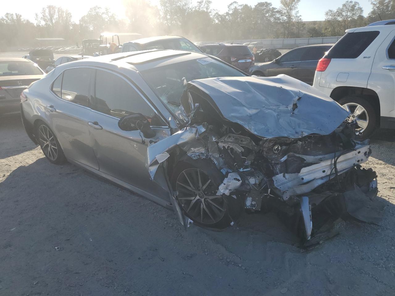 2022 Toyota Camry VIN 4T1F31AK8NU577233 Copart auction photo, front end / all over damage thumbnail 4