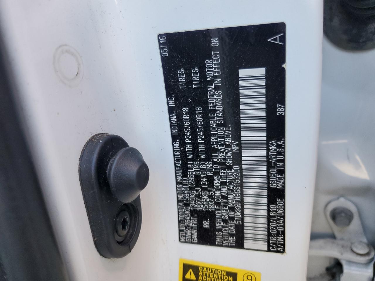 2016 Toyota Highlander VIN 5TDKKRFH9GS153200 Copart auction photo, rollover damage thumbnail 14