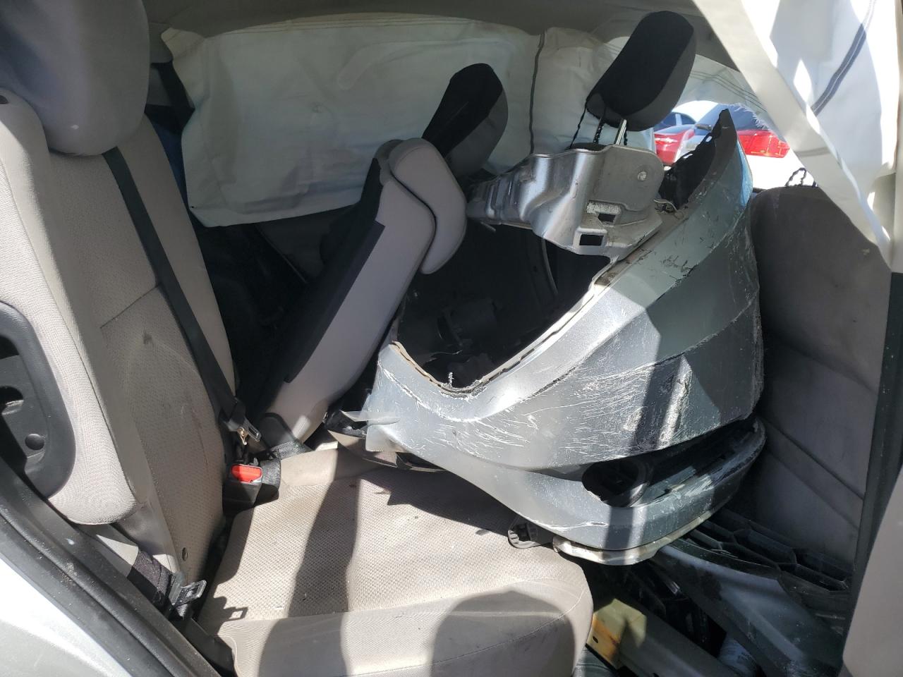2016 Honda HR-V VIN 3CZRU5H56GM723457 Copart auction photo, front end / side damage thumbnail 11