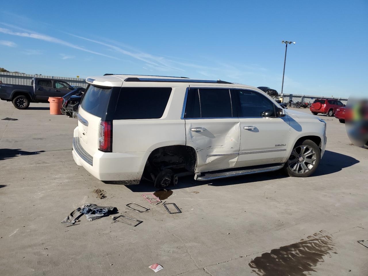 2015 GMC Yukon VIN 1GKS2CKJ0FR694773 Copart auction photo, side damage thumbnail 3