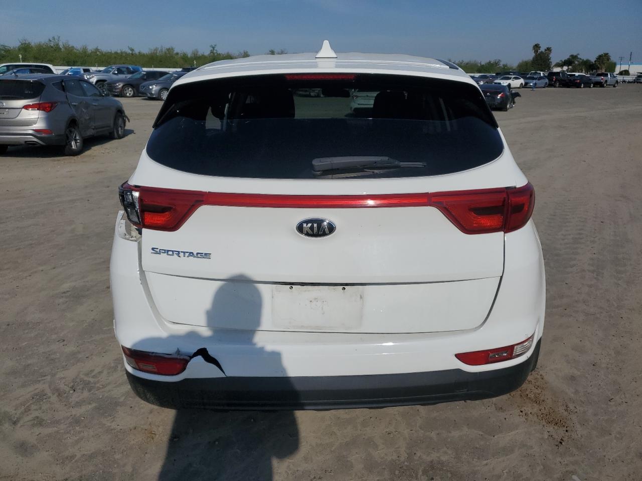 2017 KIA Sportage VIN KNDPMCAC8H7154925 Copart auction photo, side / rear end damage thumbnail 6