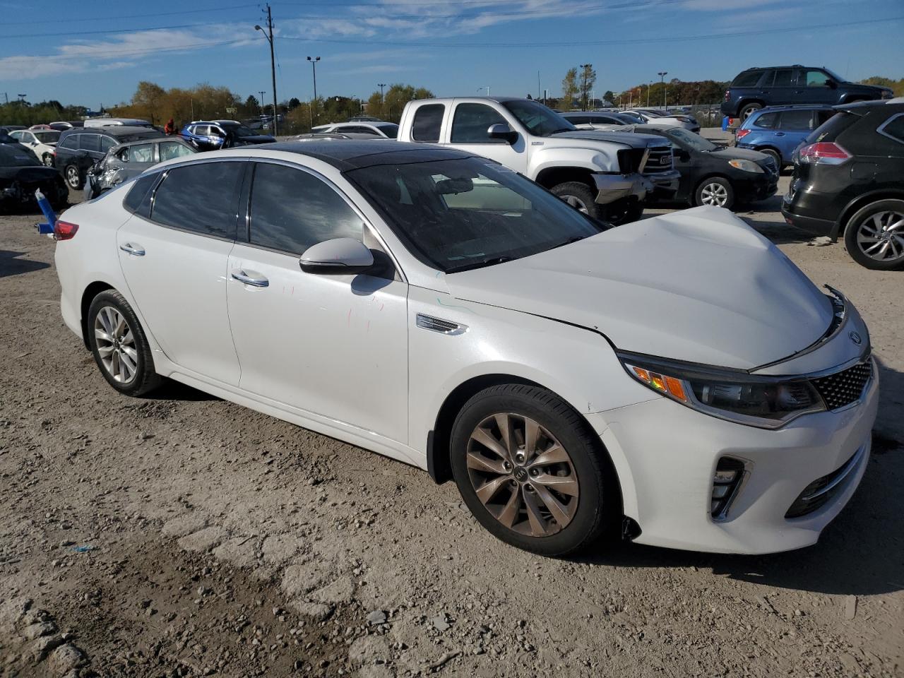 2018 KIA Optima VIN 5XXGT4L35JG242169 Copart auction photo, front end / minor dent/scratches damage thumbnail 4