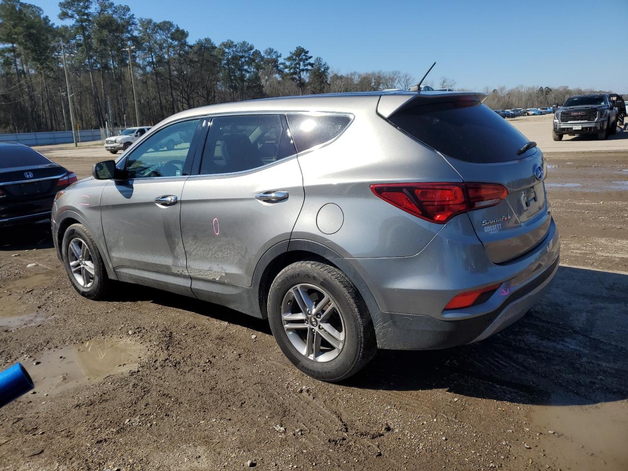 2018 Hyundai Santa Fe VIN 5NMZT3LB3JH071823 Copart auction photo, vandalism damage thumbnail 2