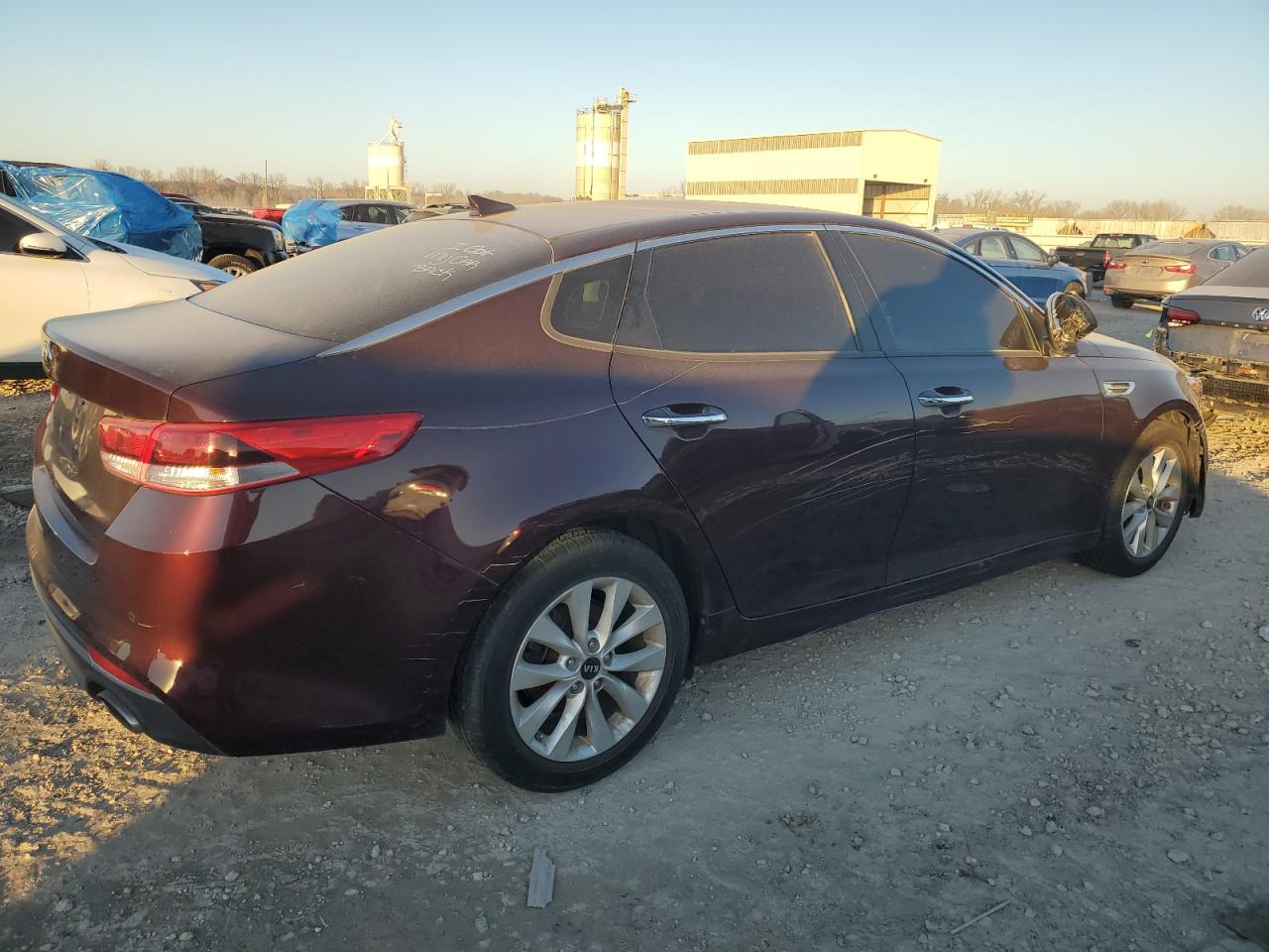 2018 KIA Optima VIN 5XXGT4L32JG252092 Copart auction photo, vandalism / all over damage thumbnail 3