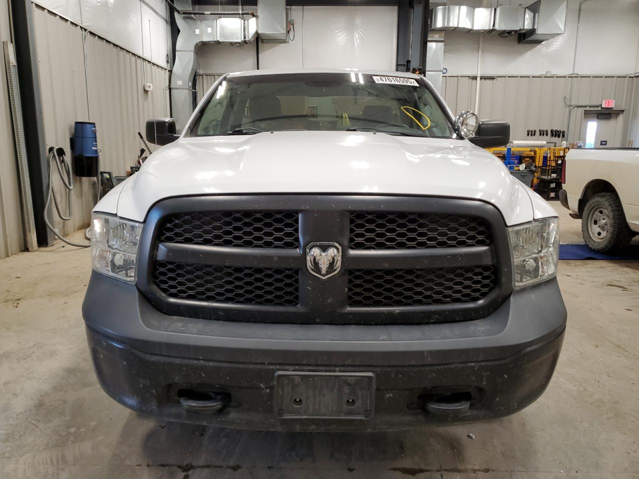 2015 RAM 1500 VIN 3C6JR7AG3FG668739 Copart auction photo, minor dent/scratches damage thumbnail 5