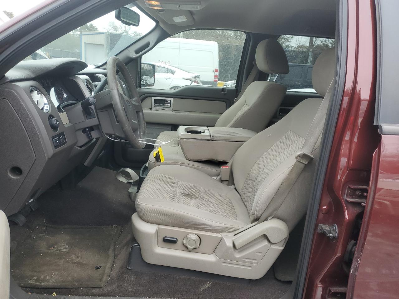 2010 Ford F-150 VIN 1FTEW1C82AFA74319 Copart auction photo, rear end / minor dent/scratches damage thumbnail 7