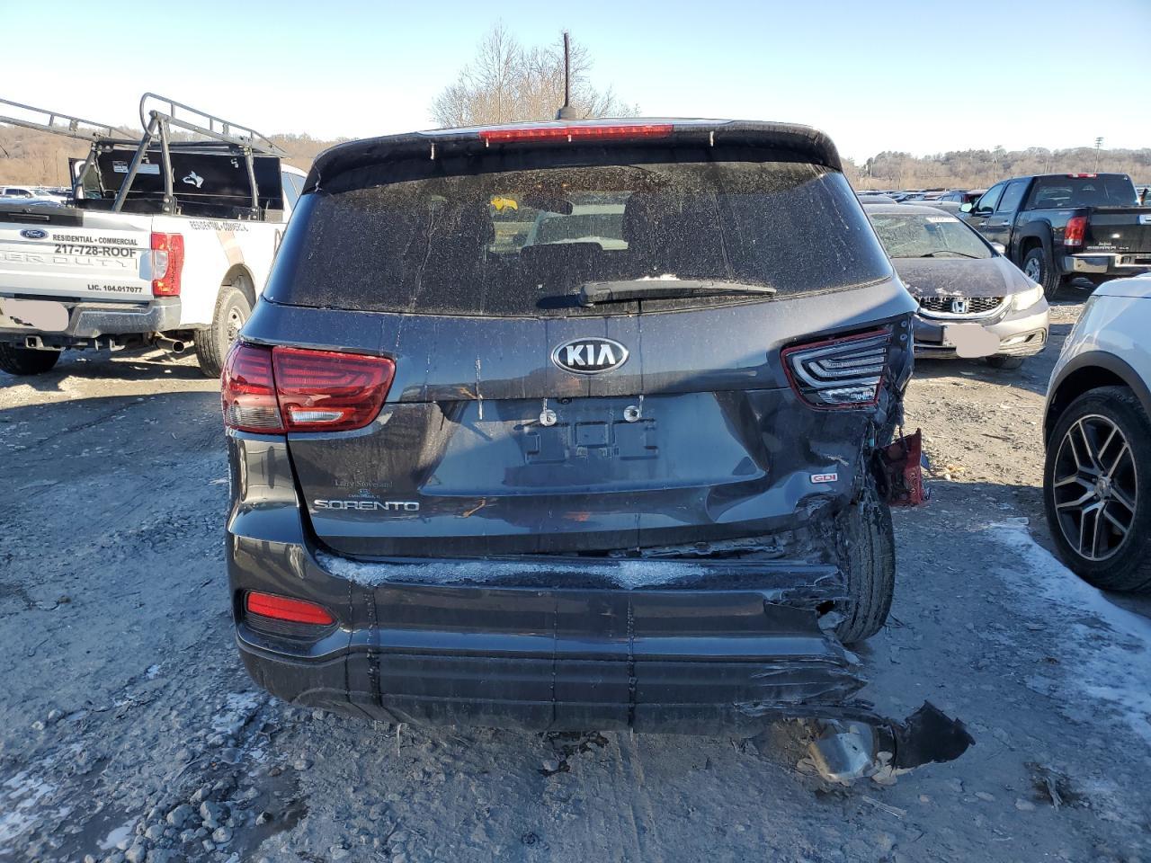 2019 KIA Sorento VIN 5XYPGDA32KG529621 Copart auction photo, all over damage thumbnail 6