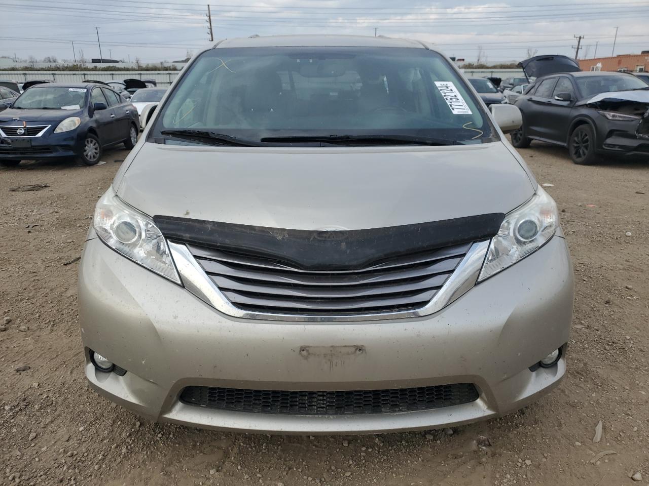 2015 Toyota Sienna VIN 5TDYK3DC4FS612890 Copart auction photo, rear end / minor dent/scratches damage thumbnail 5