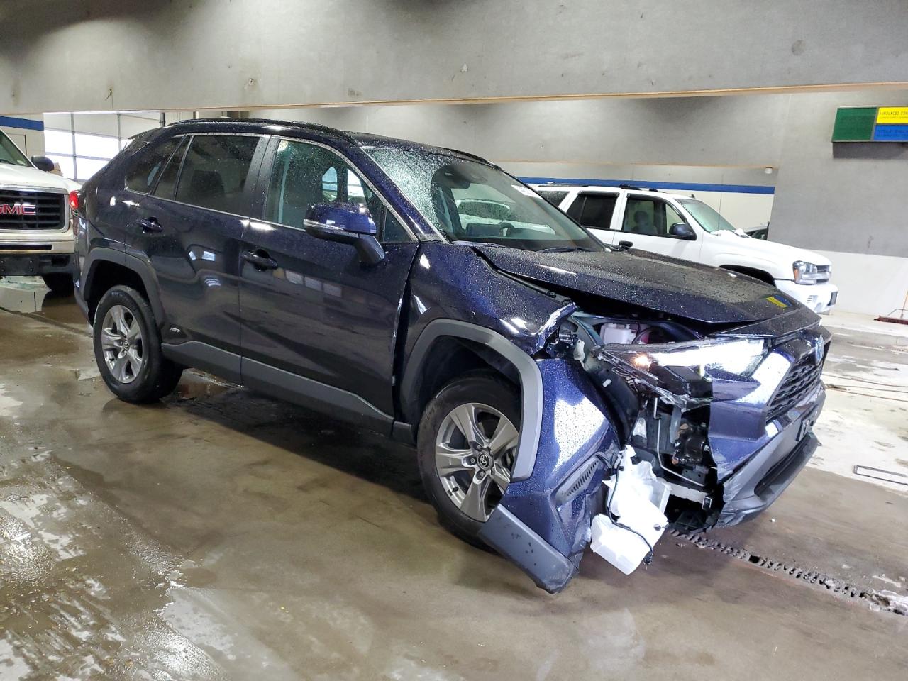 2024 Toyota RAV 4 VIN 4T3RWRFV7RU147129 Copart auction photo, front end / side damage thumbnail 4