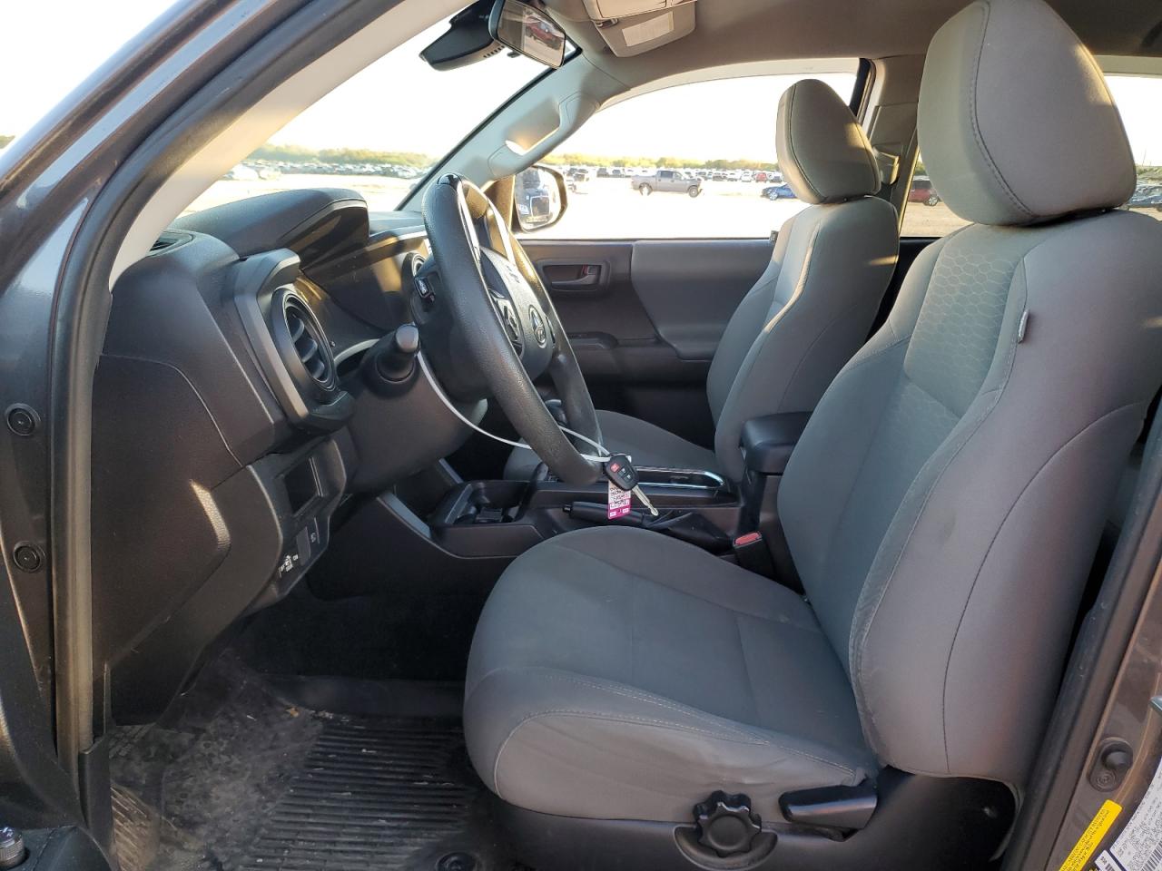 2019 Toyota Tacoma VIN 5TFAX5GN5KX135161 Copart auction photo, rear end / front end damage thumbnail 7