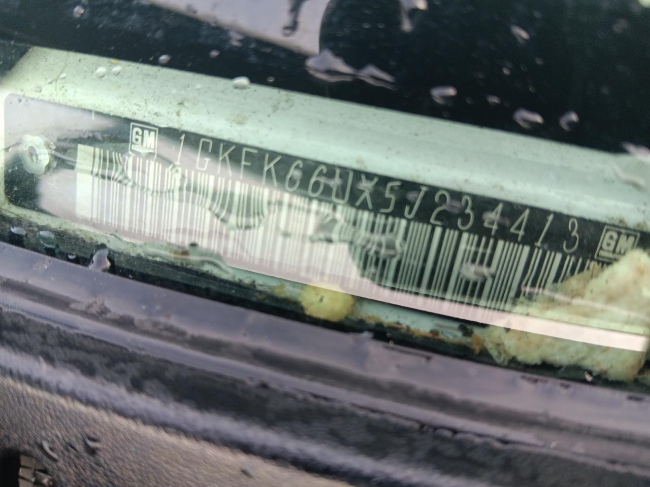 2005 GMC Yukon VIN 1GKFK66UX5J234413 Copart auction photo, rollover damage thumbnail 13