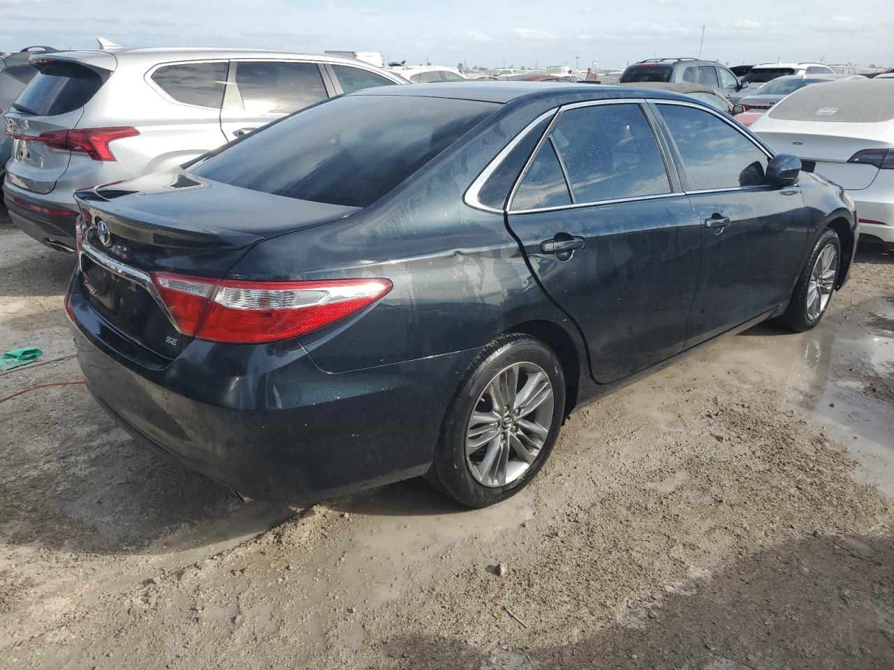 2017 Toyota Camry VIN 4T1BF1FKXHU333375 Copart auction photo, water/flood damage thumbnail 3
