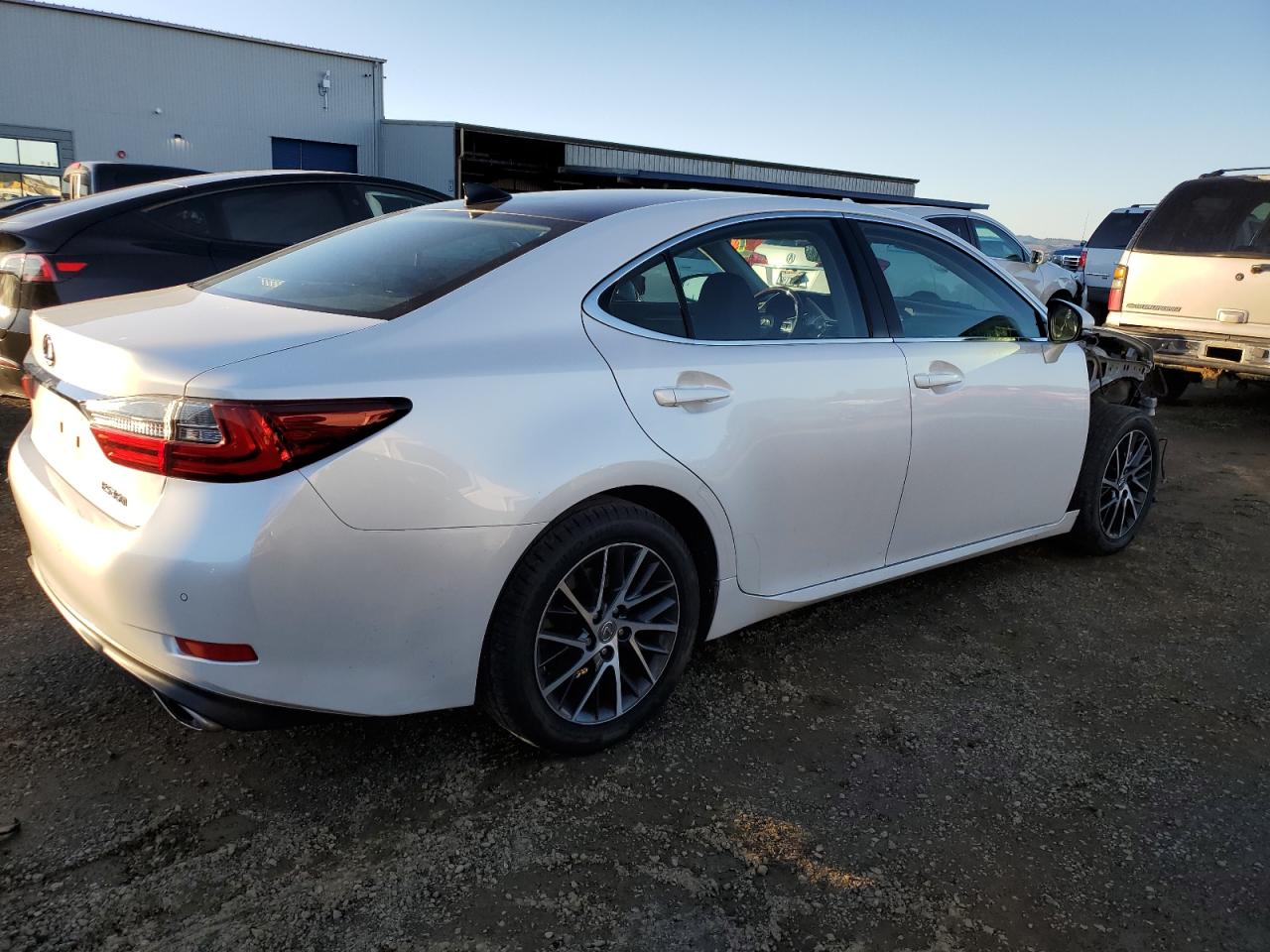 2017 Lexus ES VIN 58ABK1GGXHU063028 Copart auction photo, front end damage thumbnail 3
