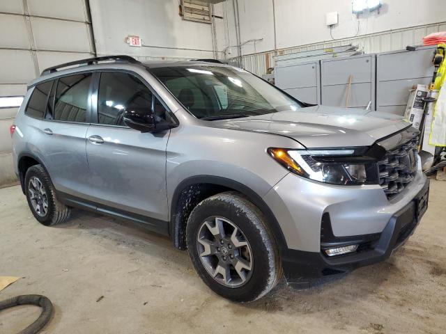 2022 Honda Passport VIN 5FNYF8H69NB023701 Copart auction photo, hail damage thumbnail 4