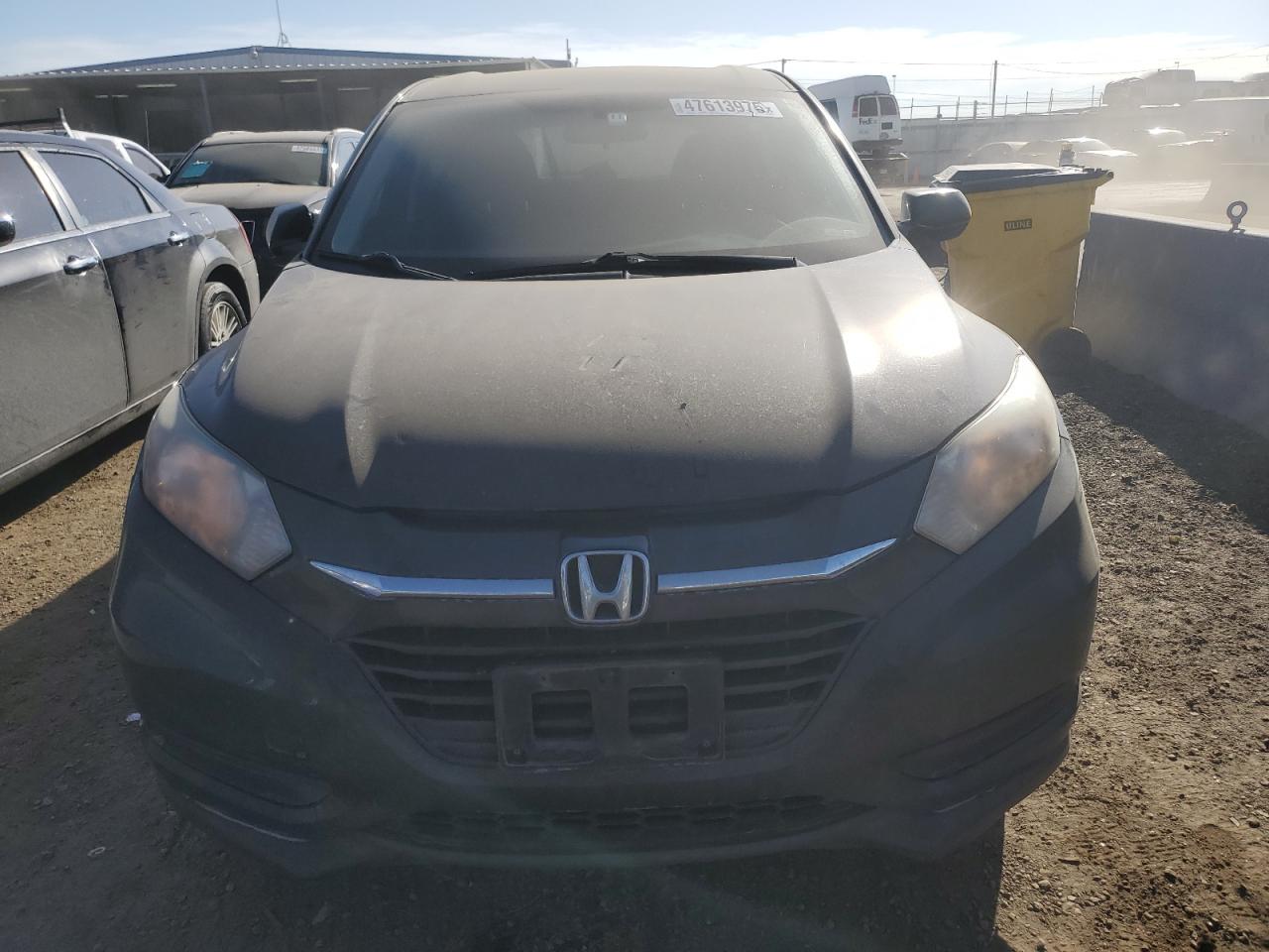 2018 Honda HR-V VIN 3CZRU5H36JM720113 Copart auction photo, side damage thumbnail 5