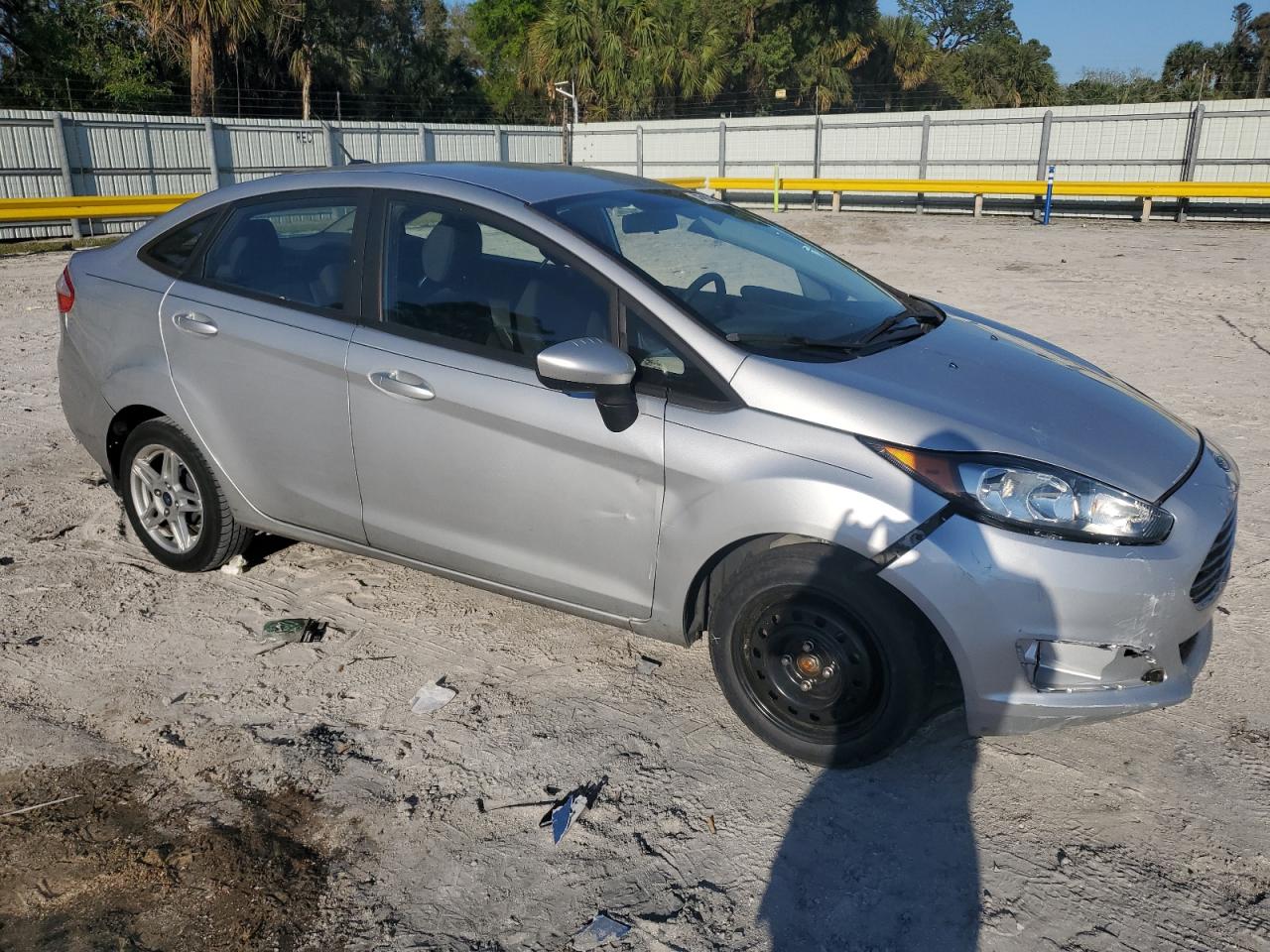 2019 Ford Fiesta VIN 3FADP4BJ3KM140642 Copart auction photo, front end damage thumbnail 4