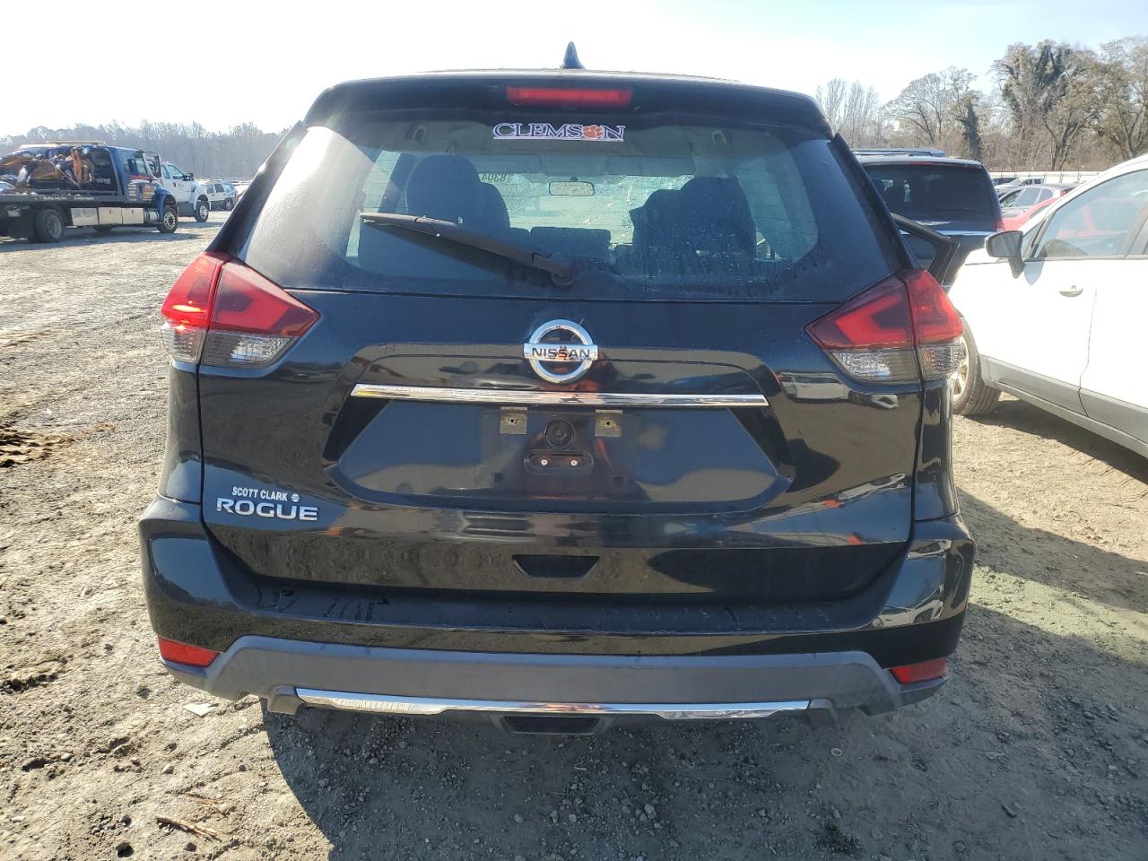 2018 Nissan Rogue VIN KNMAT2MT4JP566988 Copart auction photo, side / undercarriage damage thumbnail 6