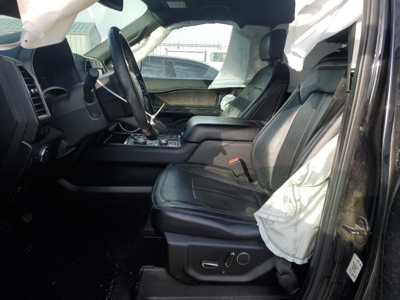 2019 Ford Expedition VIN 1FMJU2AT1KEA21017 Copart auction photo, side / front end damage thumbnail 7