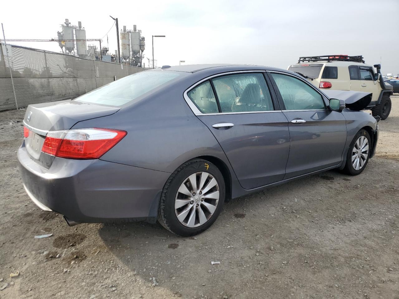 2013 Honda Accord VIN 1HGCR2F82DA106706 Copart auction photo, front end damage thumbnail 3