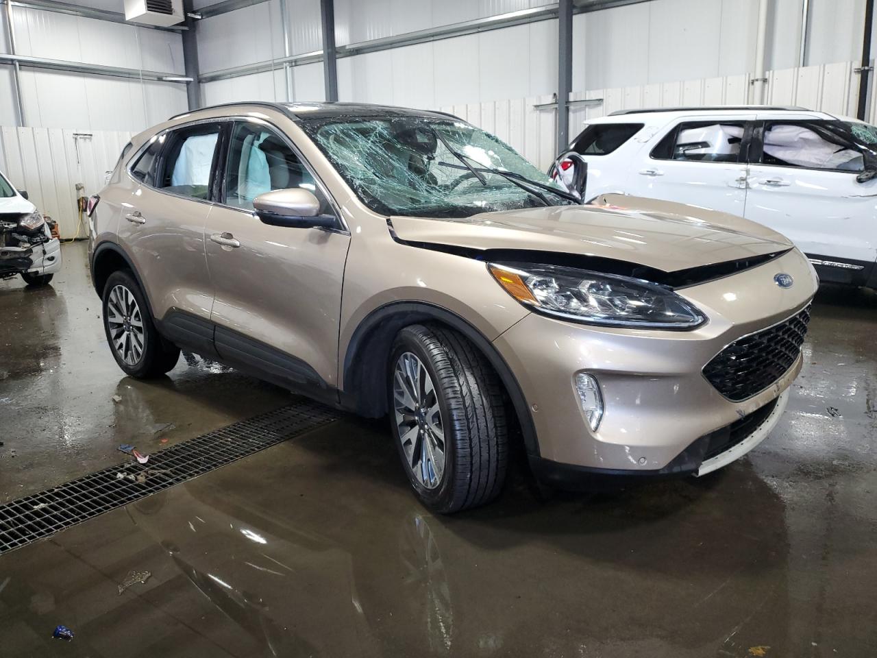 2020 Ford Escape VIN 1FMCU9J95LUA29988 Copart auction photo, front end / side damage thumbnail 4